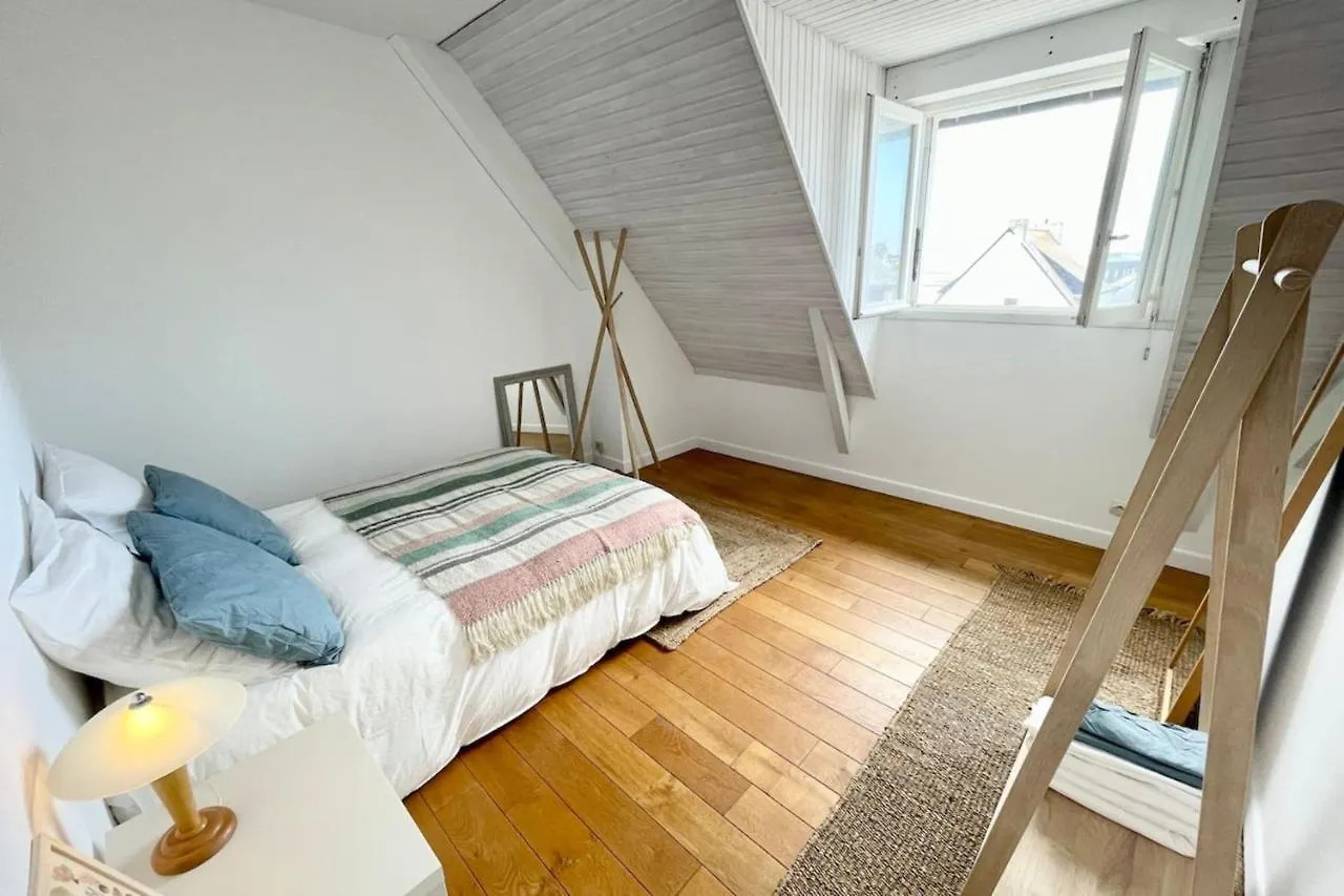 Lovely ! T2 Cocooning - Pieds Dans L'Eau - Vue Mer Larmor-Plage 0*,  France